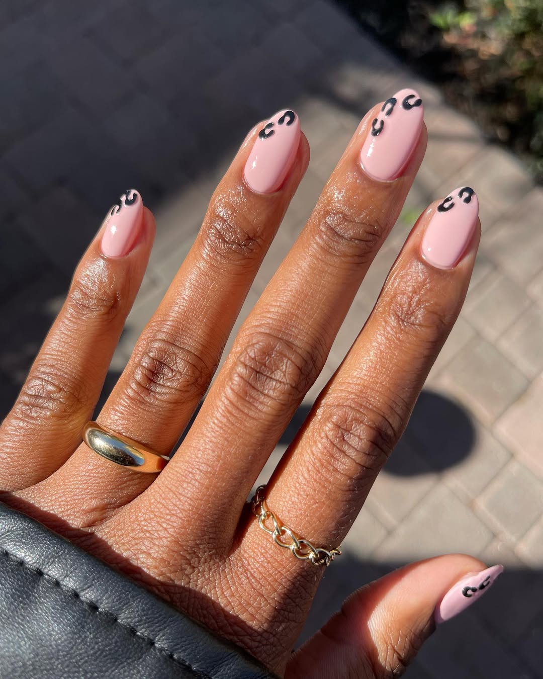 Leopard Print Accent Short Almond — Simple Nail Art