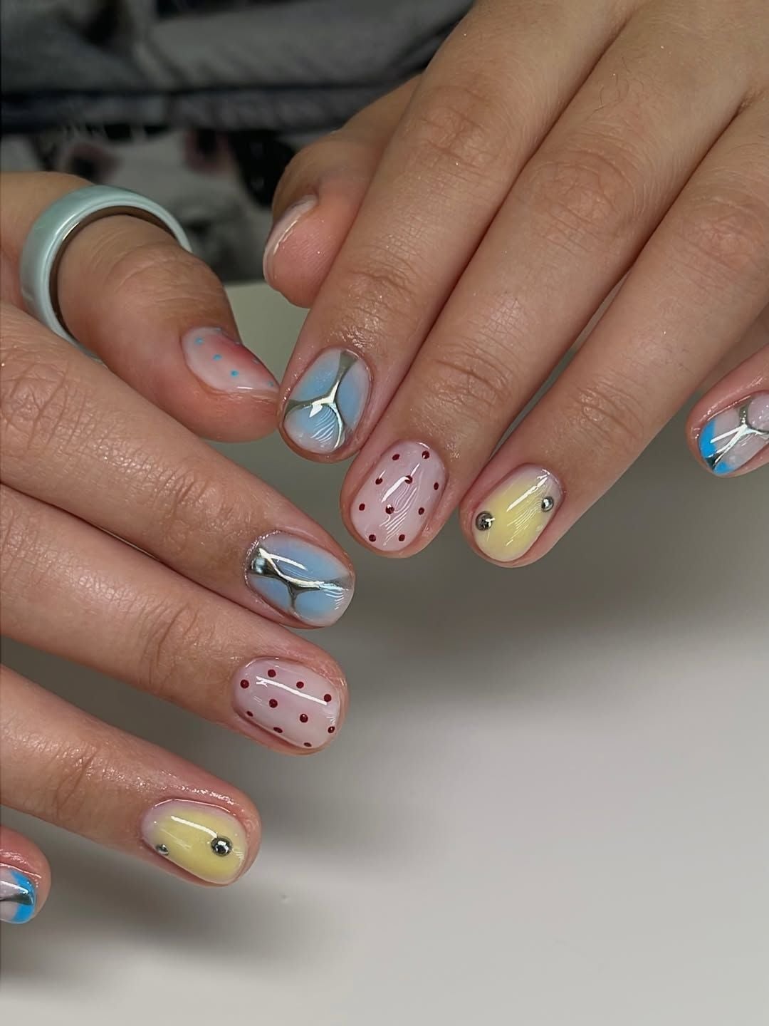 Mixed Motifs Short Round Nails — Simple Nail Art