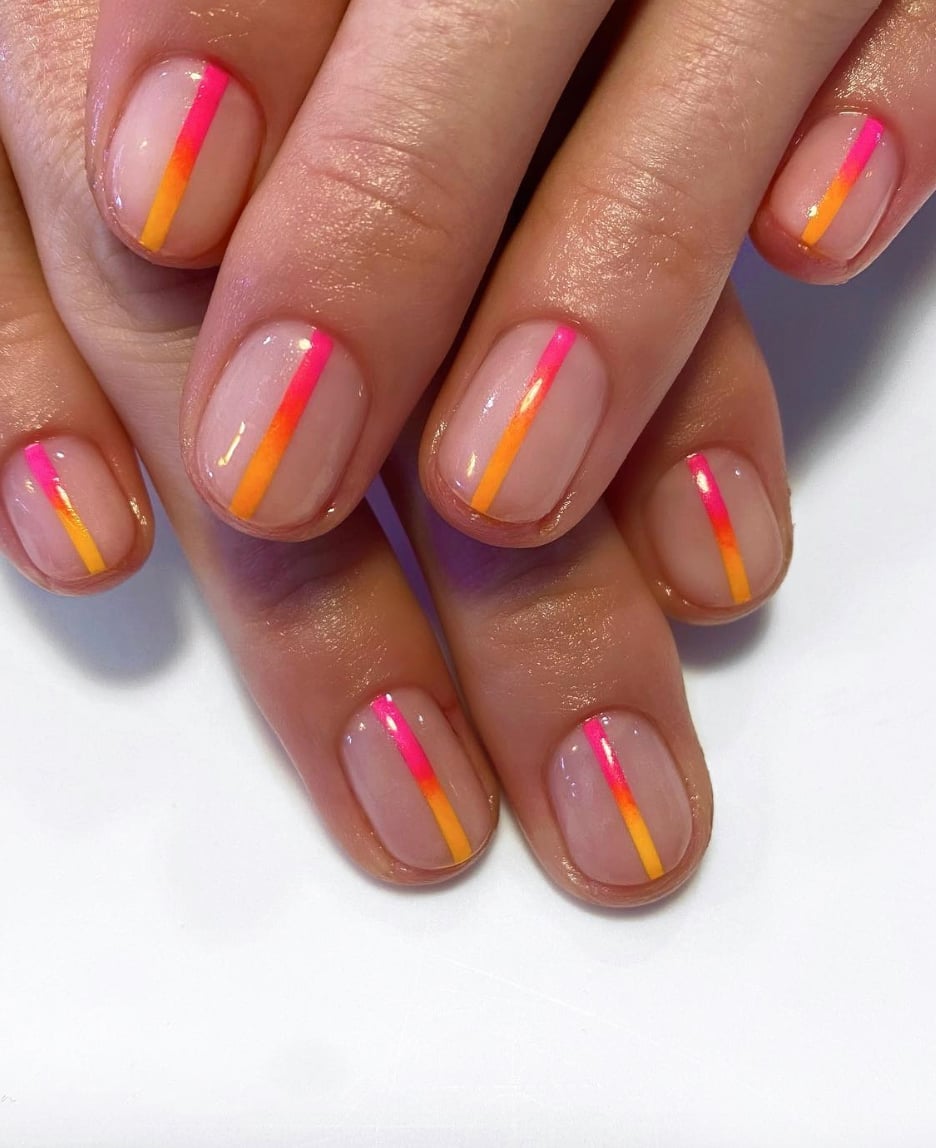Short Round Nails With Neon Gradient Line Short Round Nails With Neon Gradient Line — Simple Nail Shapes