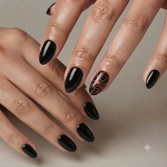 Glossy Black Short Almond Nails With Gold Spiderweb Glossy Black Short Almond Nails With Gold Spiderweb — Simple Nail Shapes