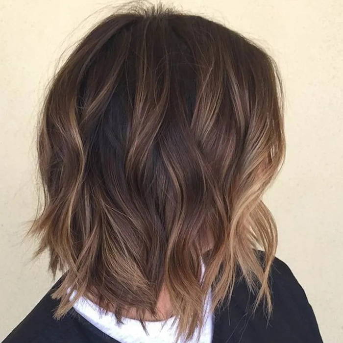 Collarbone Lob Dark Brown To Blonde Ombré, Close-Up Take — Simple Ombré Hair