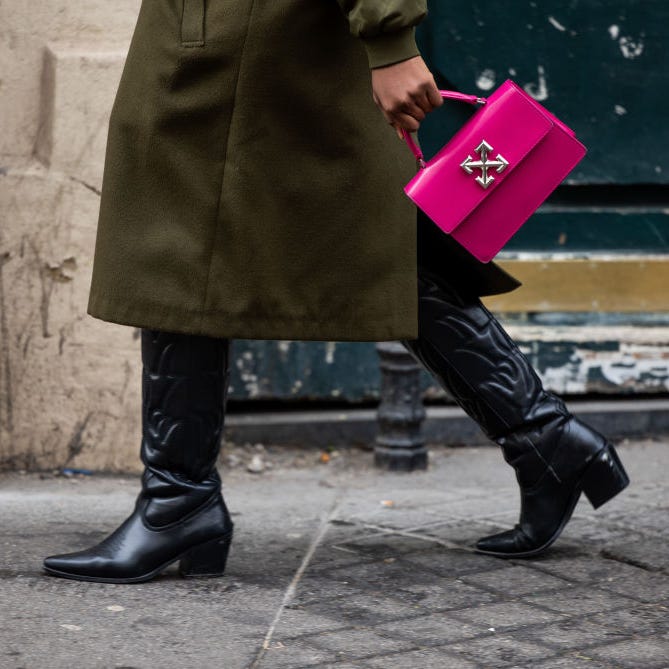 Olive Coat Trousers and Black Cowboy Boots — Simple Outfits with Cowboy Boots