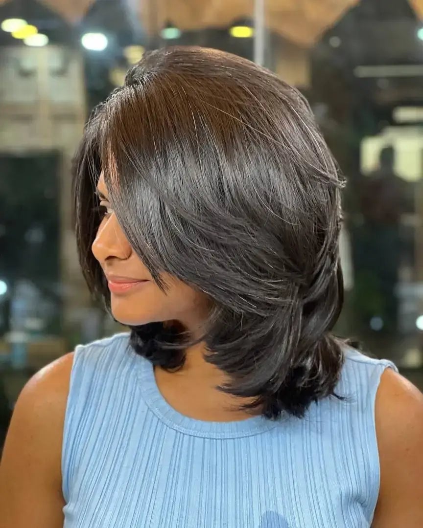 Collarbone Layers With Smooth Blowout — Simple Oval Face Haircuts