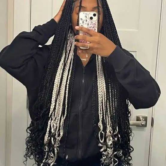 Long Box Braids With Blonde Highlights and Curly Ends — Simple Peekaboo Braids