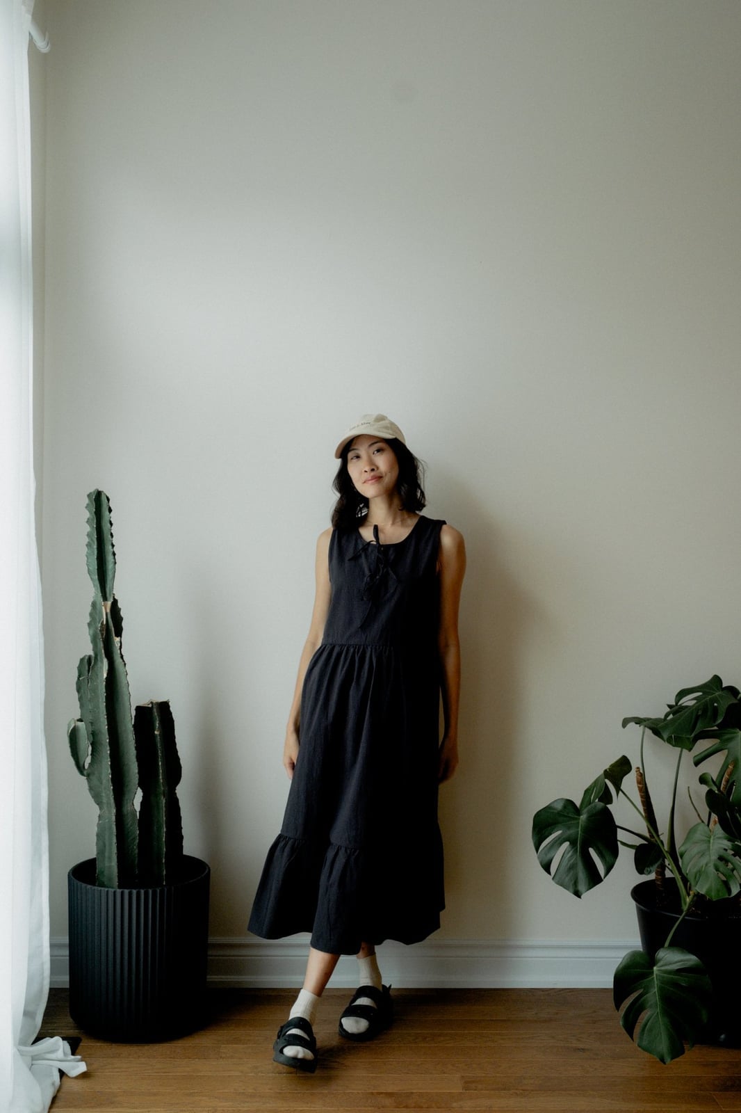 Tiered Black Dress with Cap — Simple Photoshoot Outfits