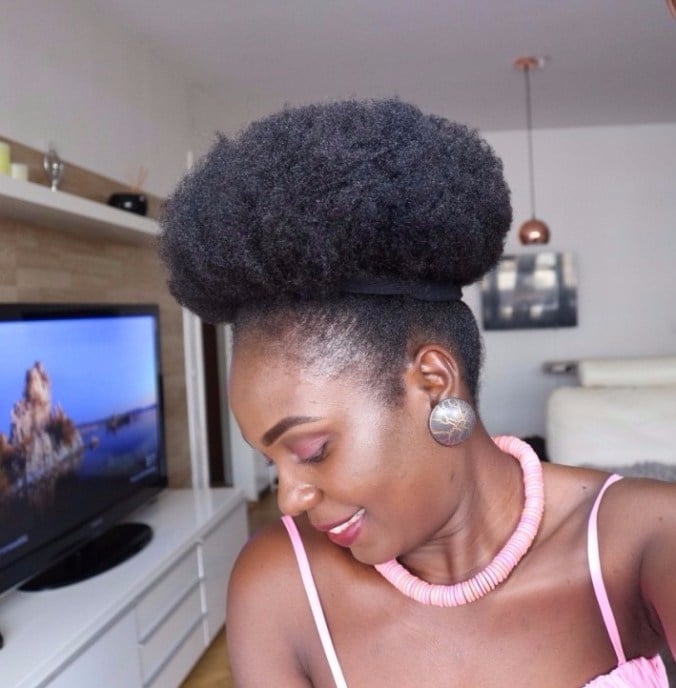Large Sleek Puff Large Sleek Puff — Simple Puff Hairstyles