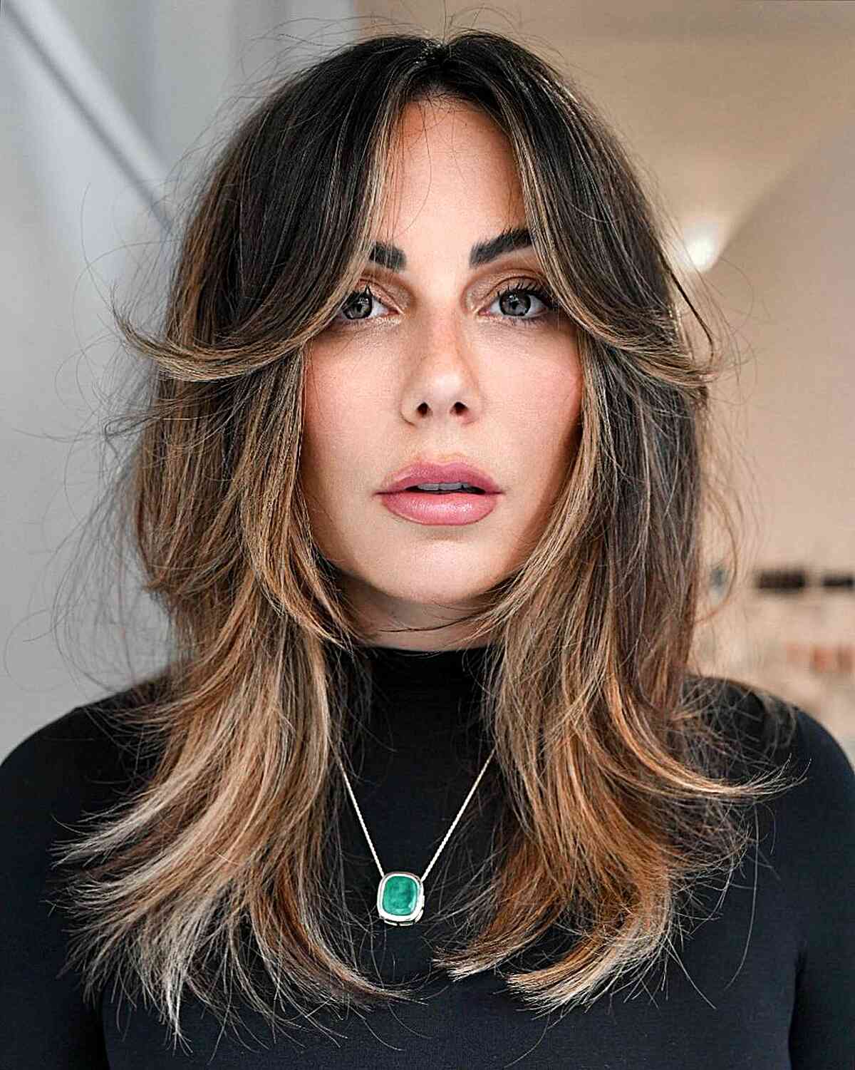 Shoulder Length Layers With Curtain Bangs, Collarbone Shoulder Length Layers With Curtain Bangs, Collarbone — Simple Rachel Haircuts