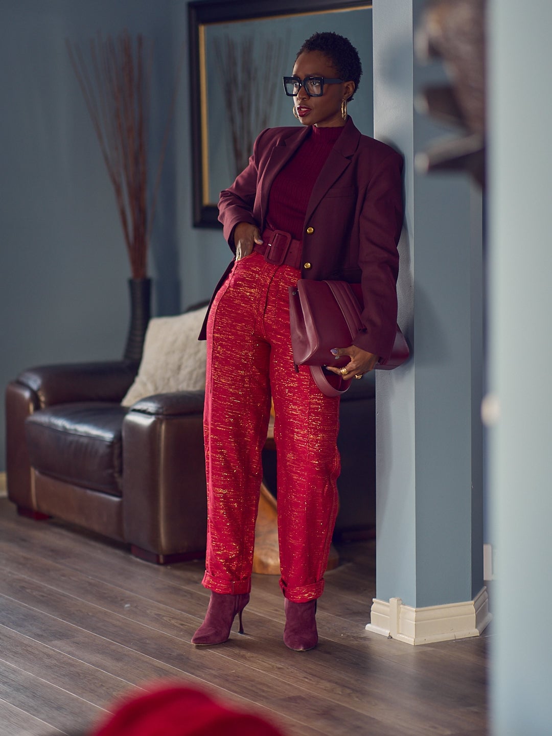 Metallic Red Trousers with a Burgundy Blazer Metallic Red Trousers with a Burgundy Blazer — Simple Red Pants Outfits