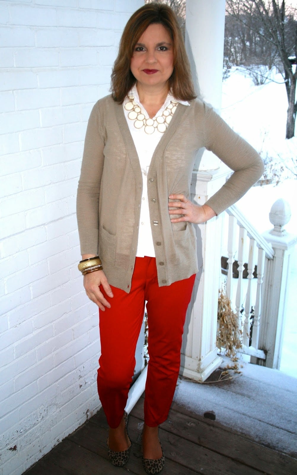 Red Trousers with Cardigan and Leopard Flats Red Trousers with Cardigan and Leopard Flats — Simple Red Pants Outfits