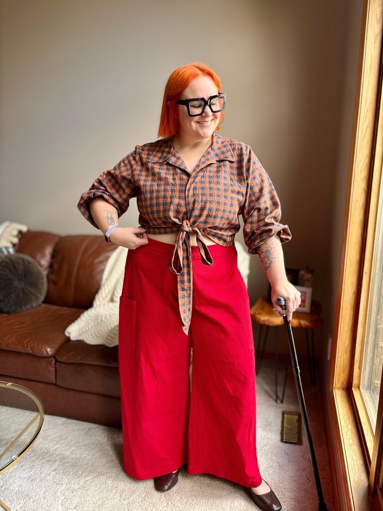 Red Trousers with Plaid Shirt and Loafers Red Trousers with Plaid Shirt and Loafers — Simple Red Pants Outfits