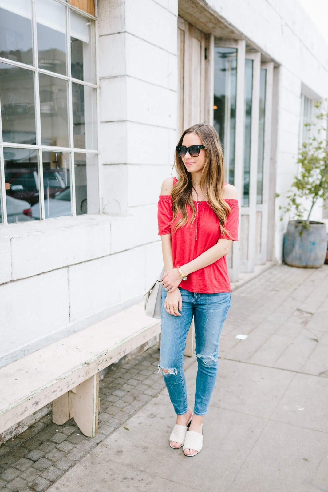 Ripped Skinny Jeans With Off The Shoulder Top And Slide Sandals — Simple Ripped Jeans Outfits