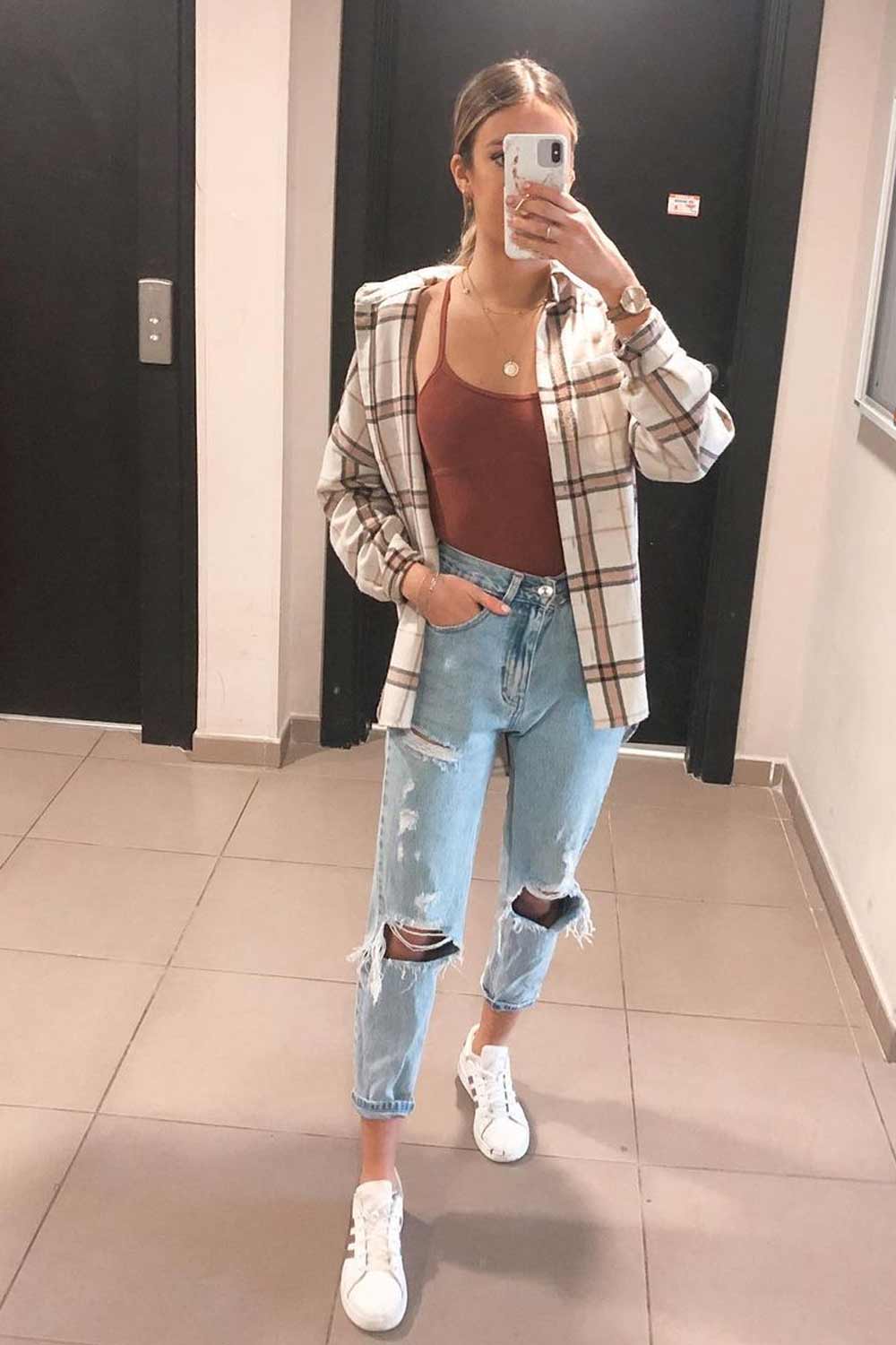 Ripped Mom Jeans With Plaid Shirt And White Sneakers — Simple Ripped Jeans Outfits