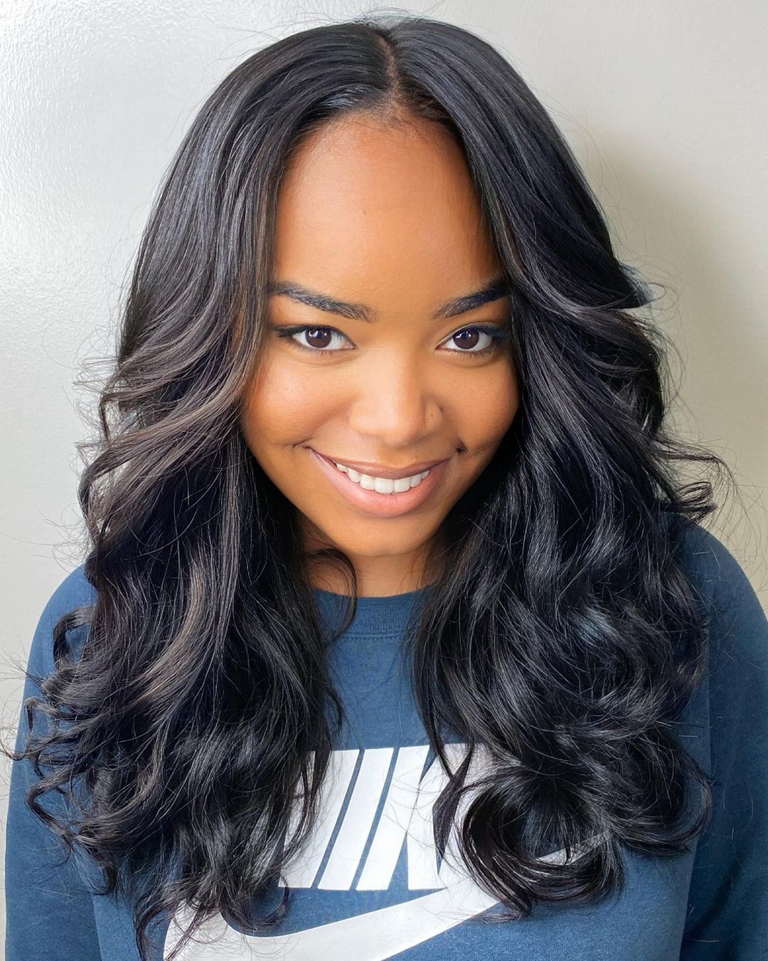 Collarbone Layered Bob With Glossy Waves — Simple Sew in Hairstyles