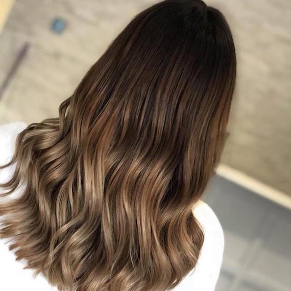 Wavy Hair With Shadow Root and White Top — Simple Shadow Root