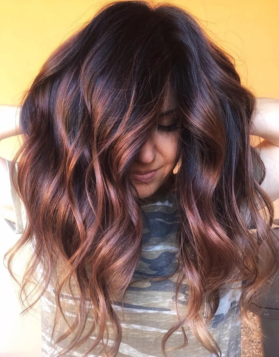Layered Wavy Hair With Shadow Root and Camouflage Tee — Simple Shadow Root