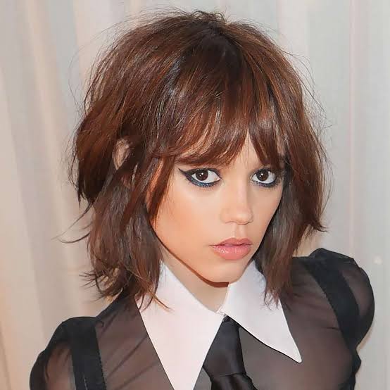 Collarbone Length Dark Brown Shag With Textured Layers — Simple Shag Hair