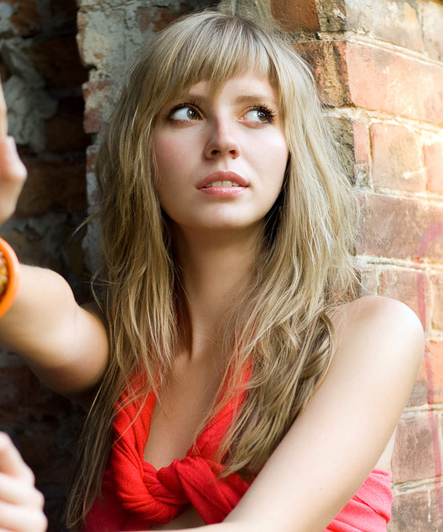 Mid-Back Length Light Blonde Shag With Wispy Bangs — Simple Shag Hair