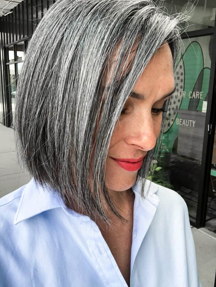 Sleek Collarbone Bob With Side Bangs, Gray With Silver Highlights Sleek Collarbone Bob With Side Bangs, Gray With Silver Highlights — Simple Short Haircuts