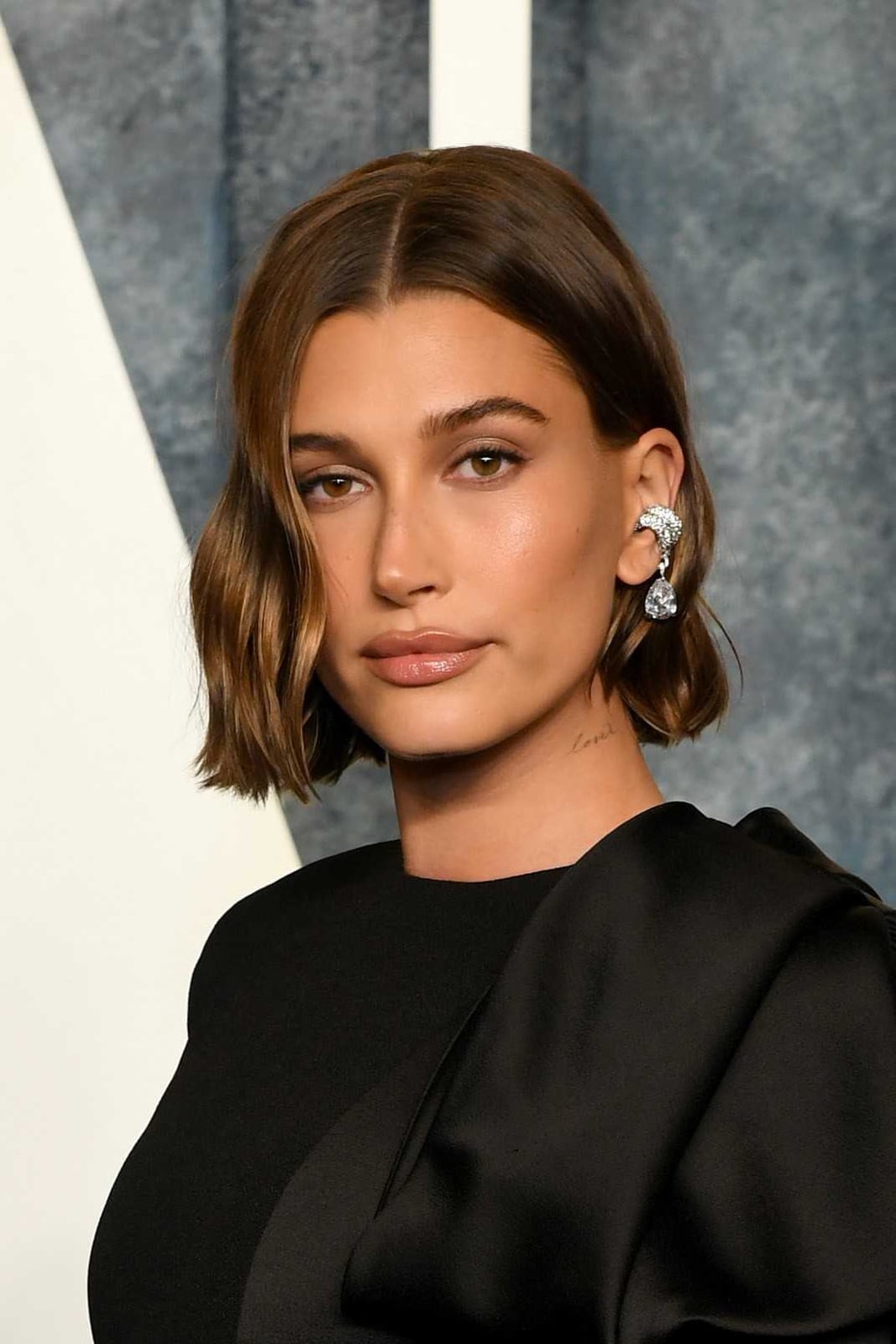 Chin Length Blunt Bob Sleek Chin Length Blunt Bob Sleek — Simple Short Haircuts