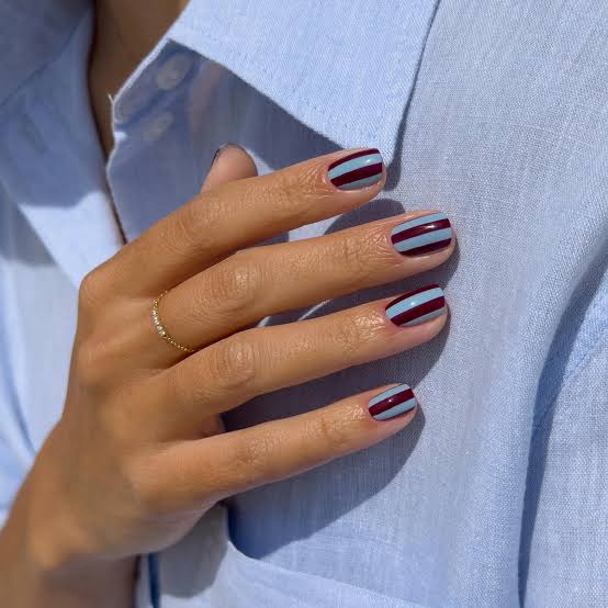 Deep Blue Burgundy Stripe Short Square Nails — Simple Short Nail Art