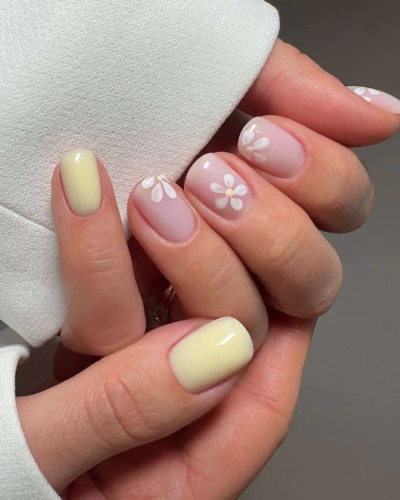 Sheer Pink White Flower Short Square Nails — Simple Short Nail Art
