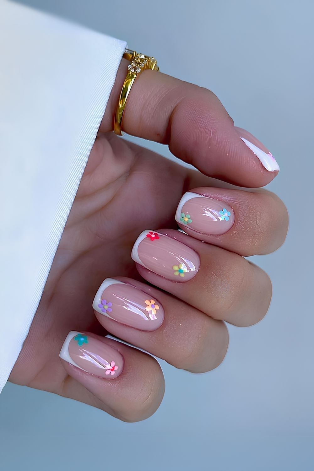 Nude French Tip Tiny Flower Short Almond Nails — Simple Short Nail Art