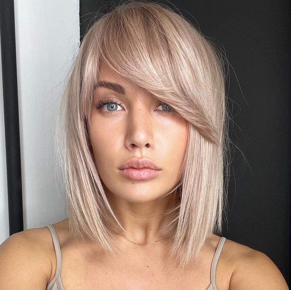 Ash Blonde Chin Bob With Smooth Blowout Ash Blonde Chin Bob With Smooth Blowout — Simple Side Part Bangs