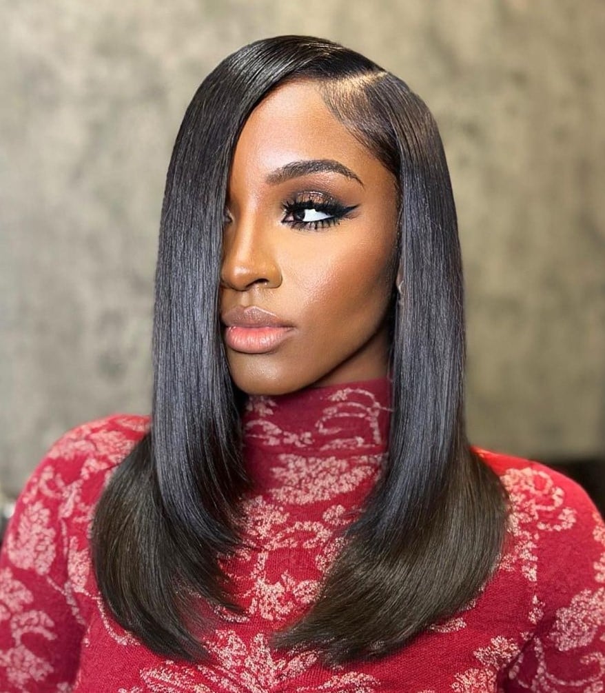 Collarbone Dark Brown With Side-Swept Fringe — Simple Side Part Hairstyles
