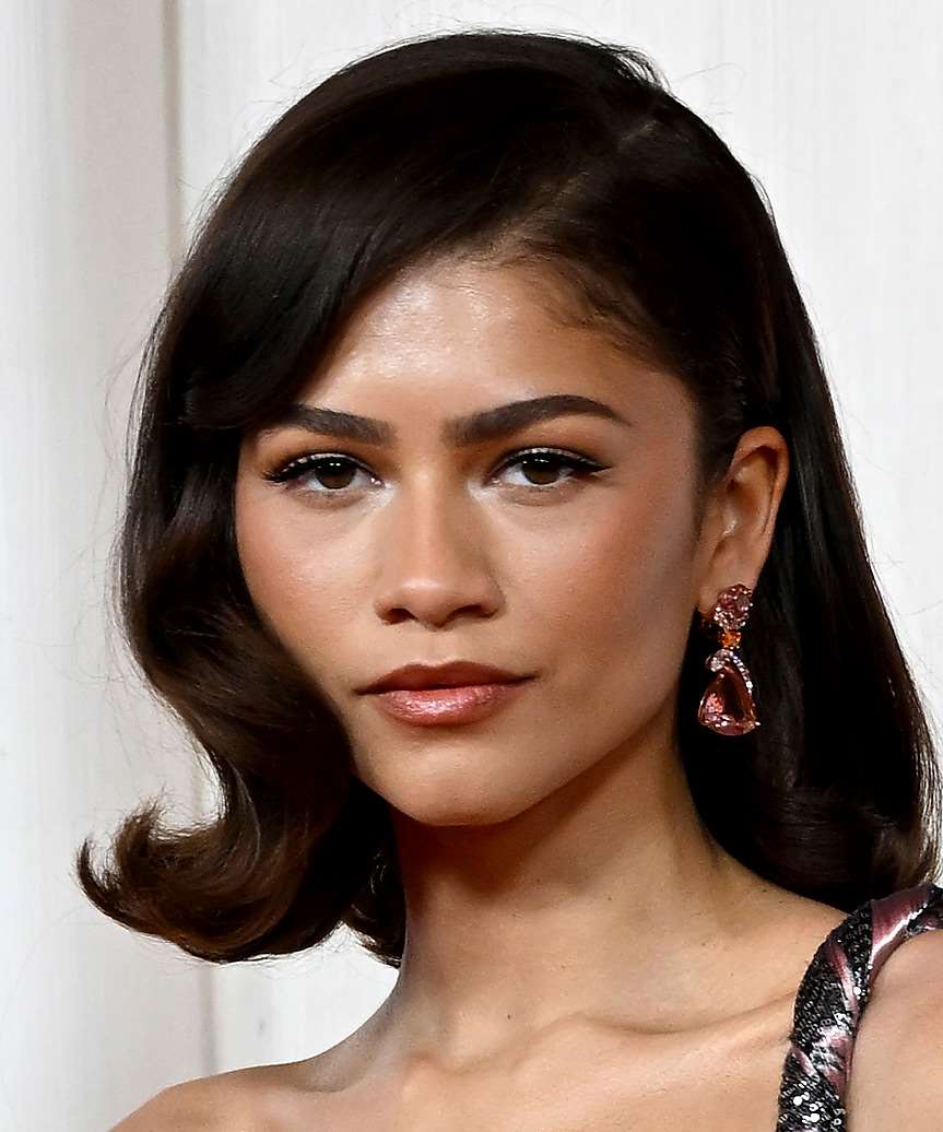 Shoulder Length Dark Brown With Voluminous Curls — Simple Side Part Hairstyles
