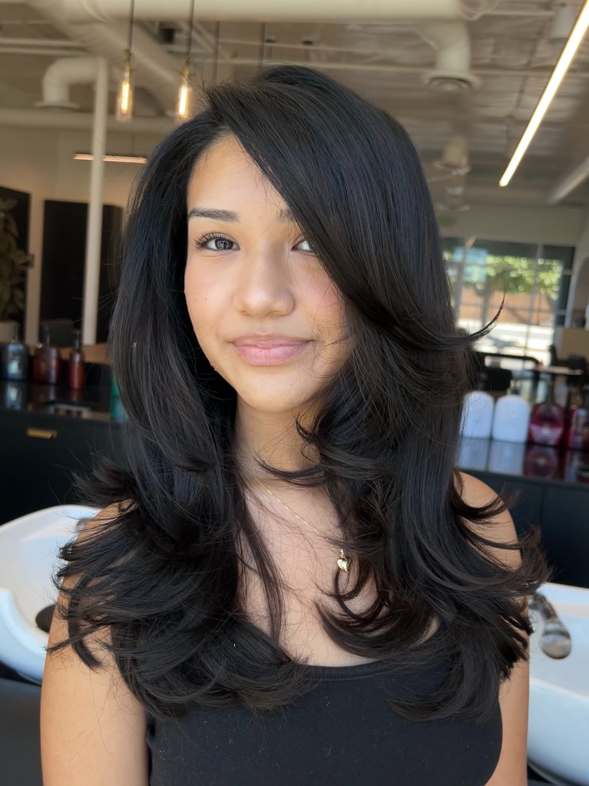 Collarbone Bob With Curtain Bangs — Simple Side Part Hairstyles