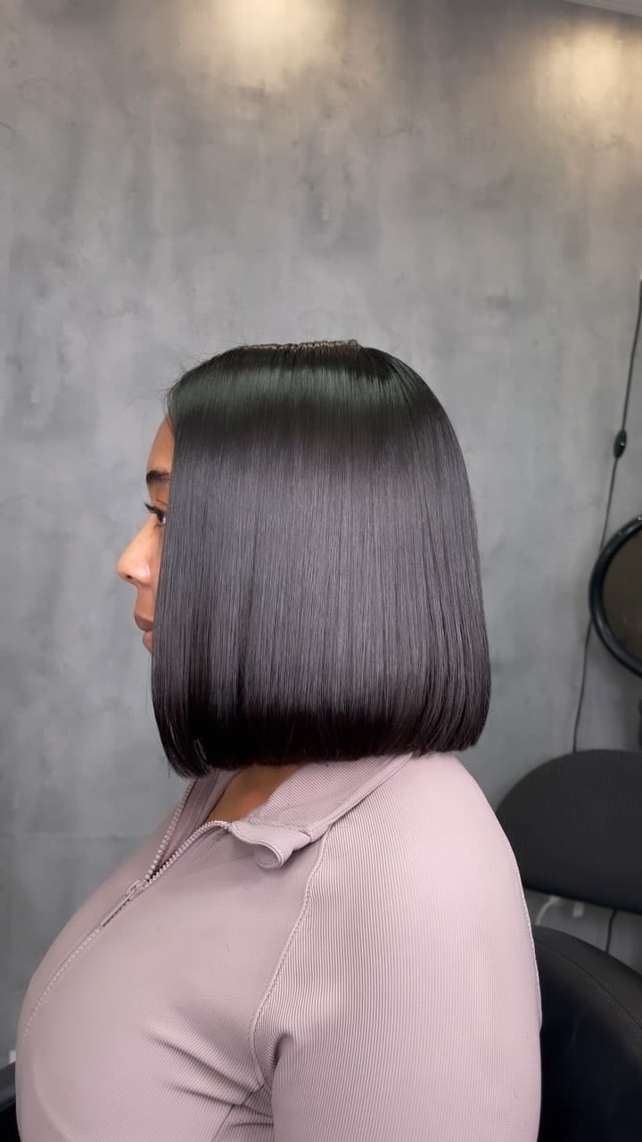 Polished Black Collarbone Cut With Layers — Simple Silk Press Hairstyles