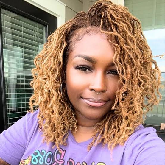 Shoulder Length Sister Locs With Blonde Highlights — Simple Sister Locs