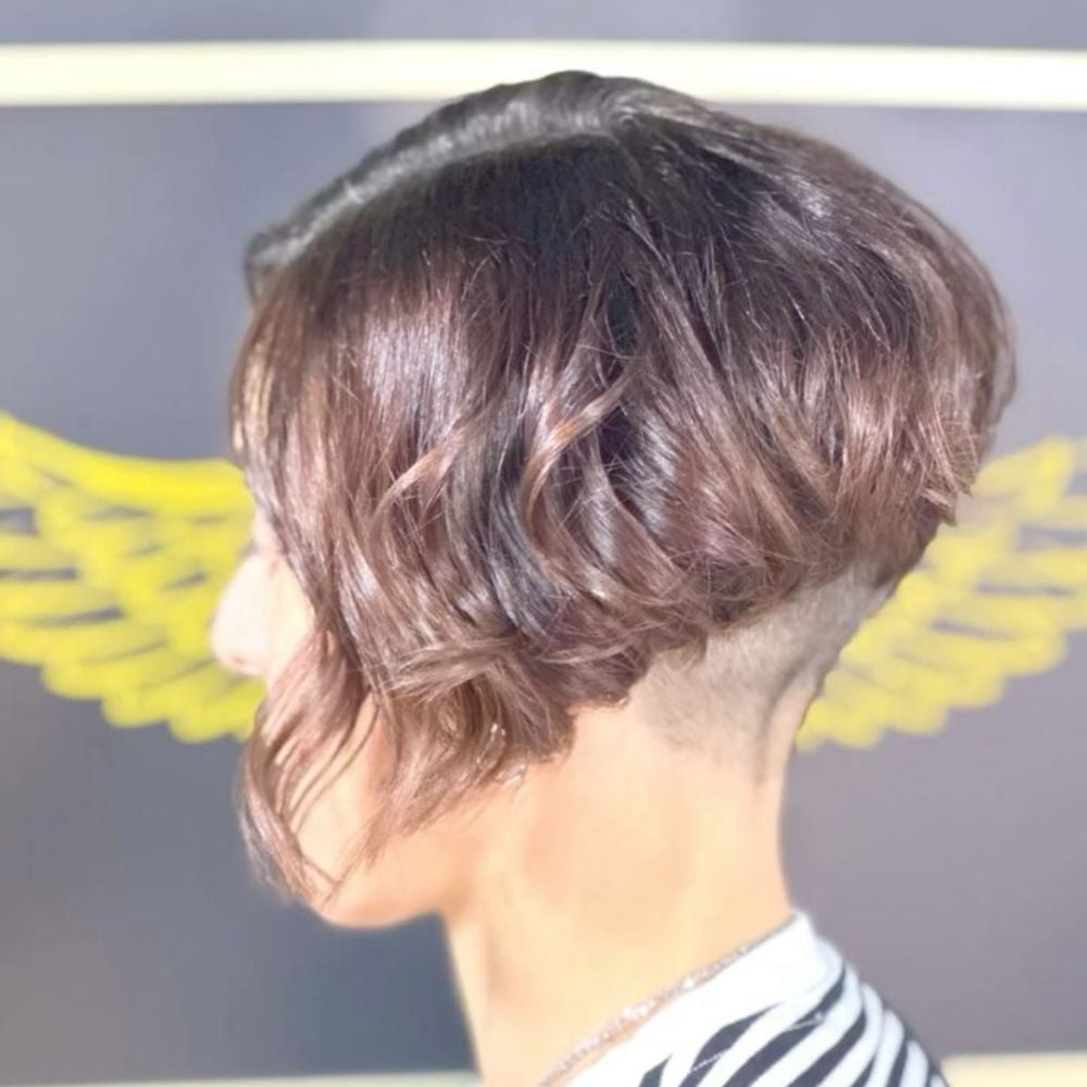 Short Dark Brown Wavy Stacked Bob — Simple Stacked Bob