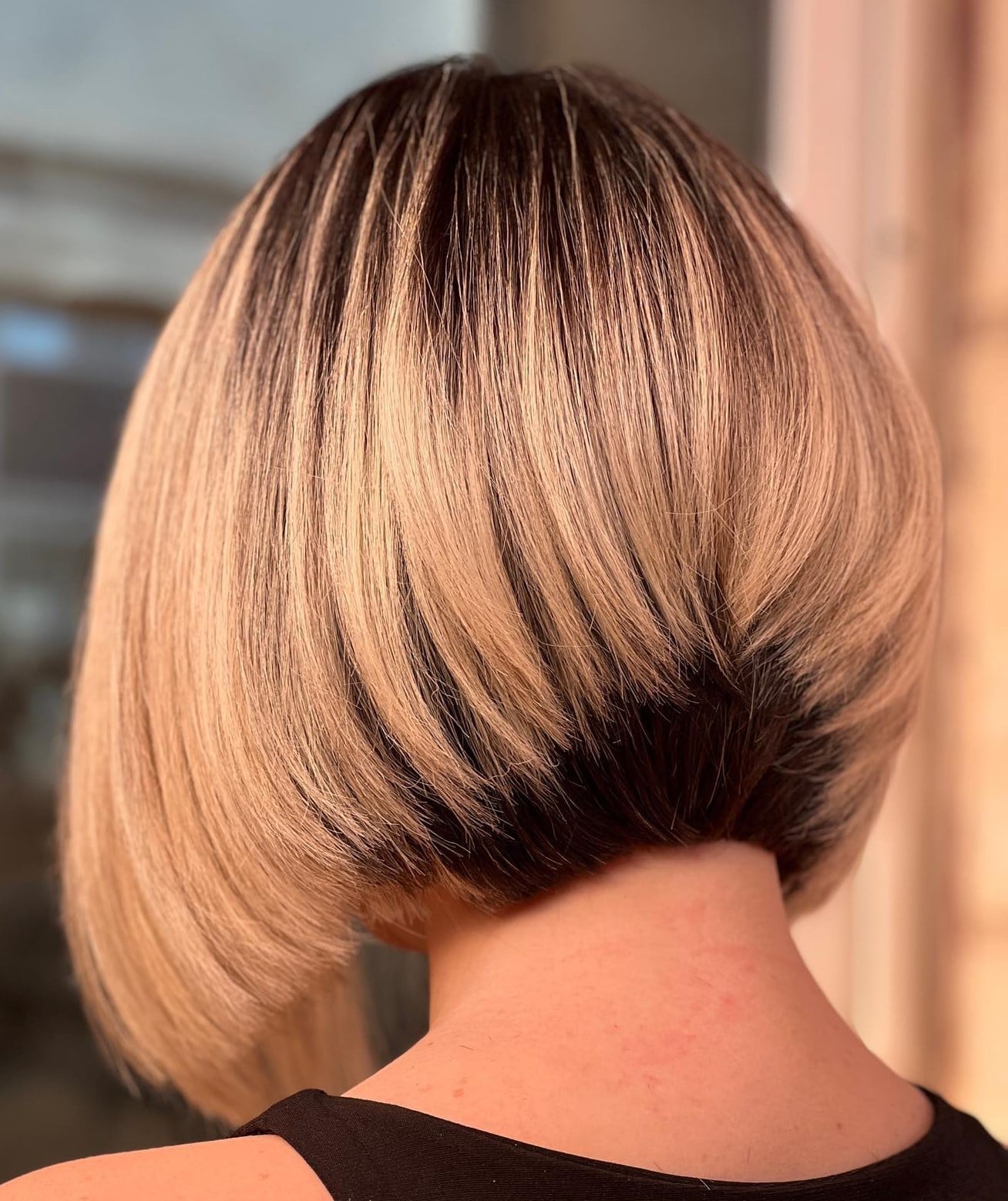 Smooth Chin Length Stacked Bob — Simple Stacked Bob