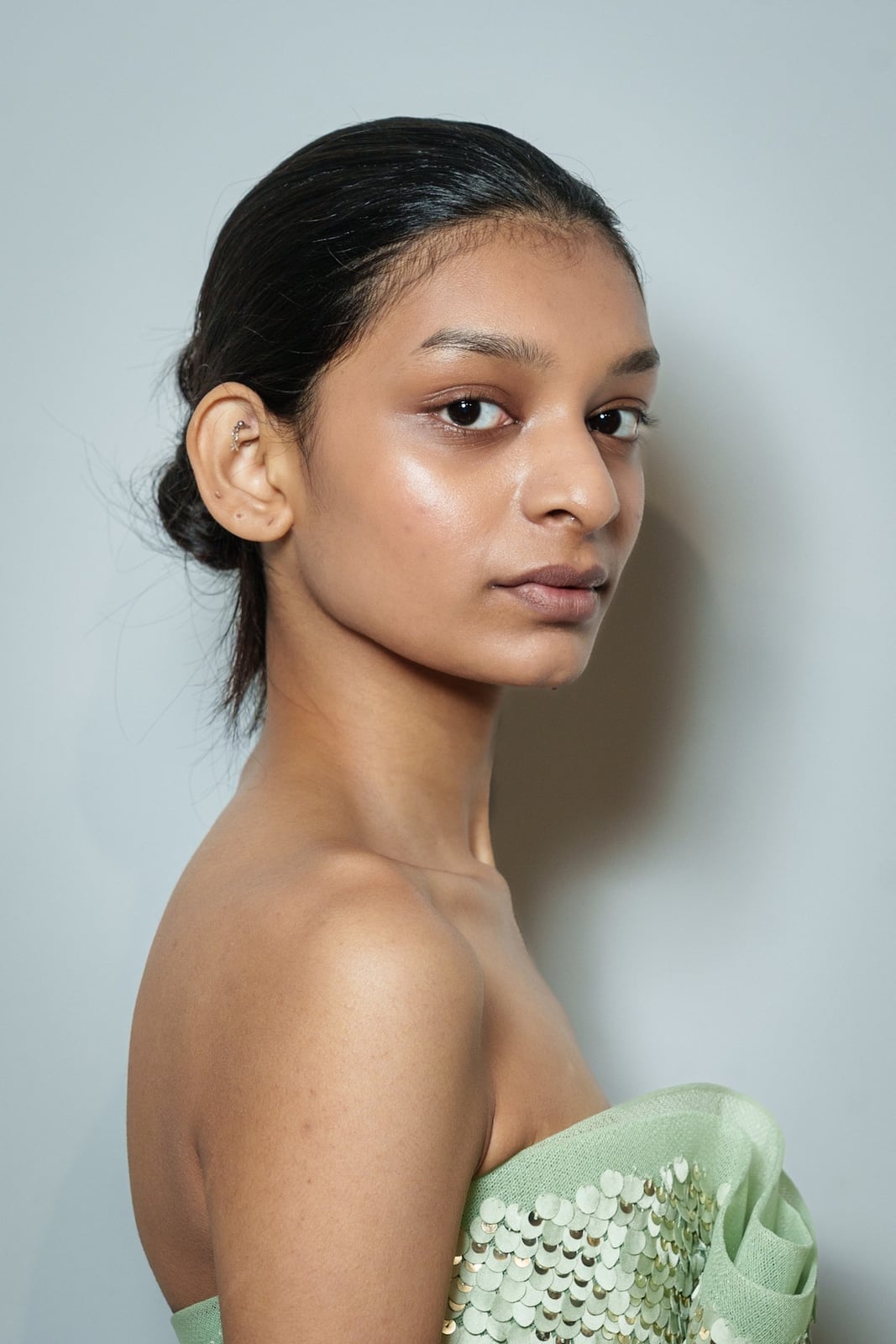 Gorgeous Wedding Hairstyle Ideas — Simple Strapless Dresses Hairstyles