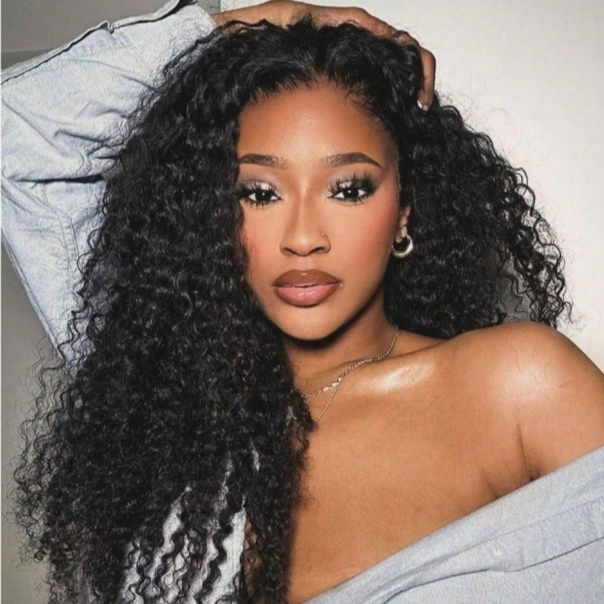 Long Black Voluminous Curly Wig — Simple Styling Wig