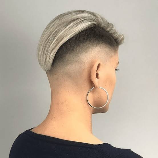 Ash Blonde Chin Bob With Undercut Fade — Simple Undercut Hairstyles