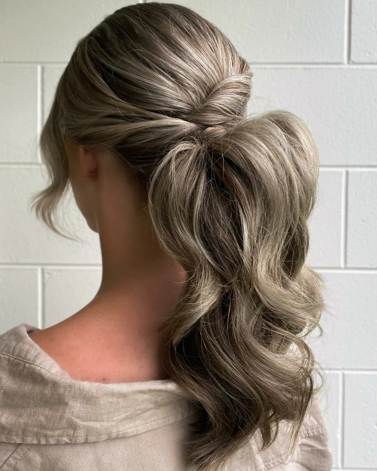 Low Ponytail Hair Bow Ash Blonde Low Ponytail Hair Bow Ash Blonde — Simple Updo Ponytail
