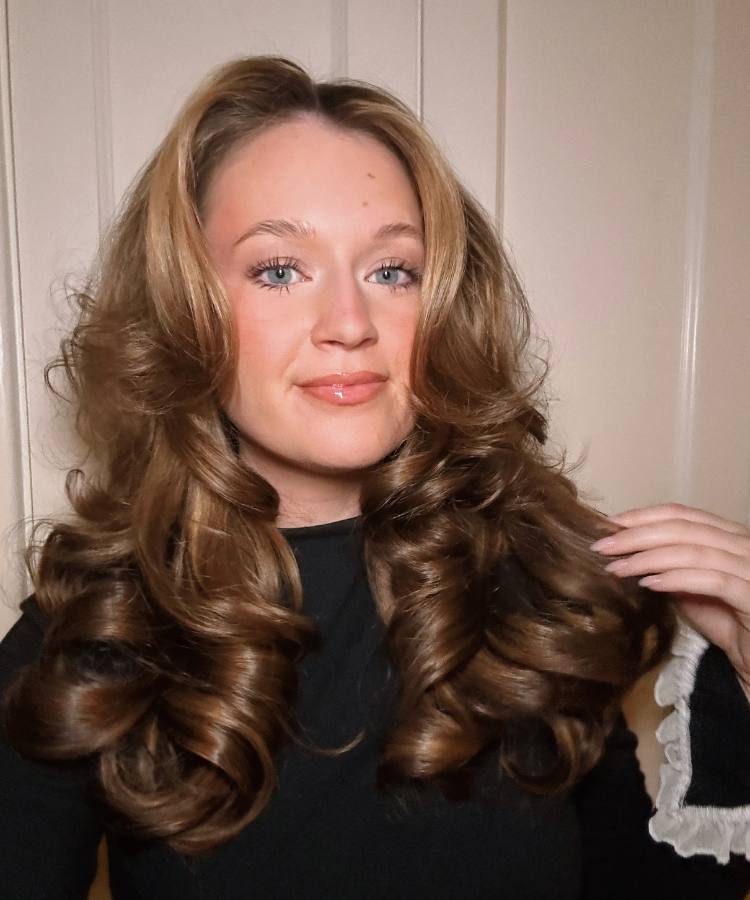Mid-Back Honey Blonde With Curtain Bangs — Simple Volumizing Hair
