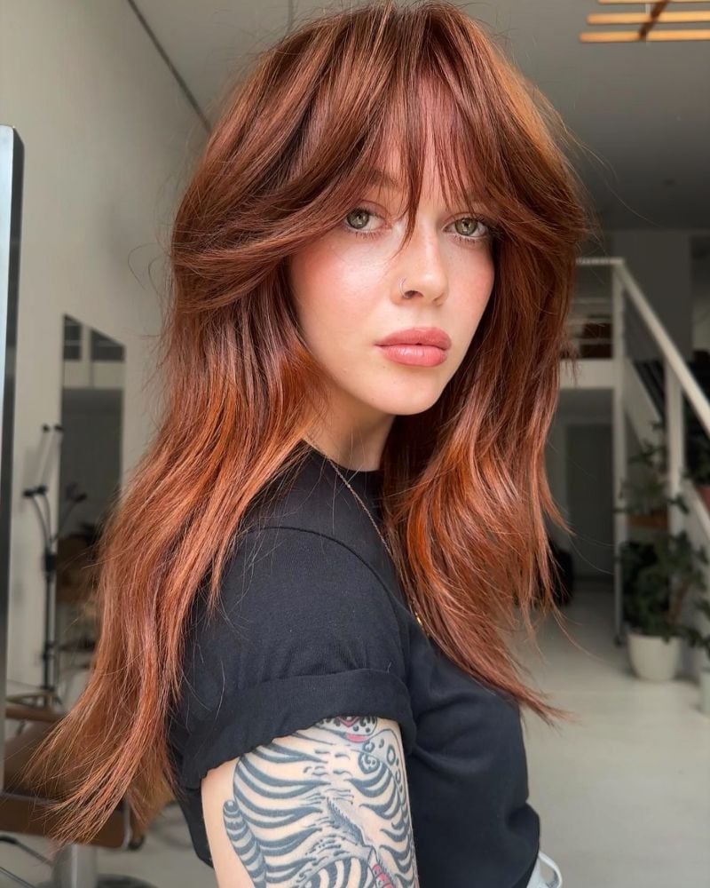 Long Wavy Wolf Cut With Copper Highlights — Simple Wolf Cut