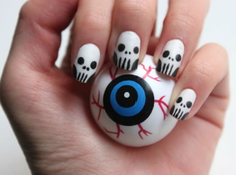Short Square Black White Skull Motif Nails — Skull Nails