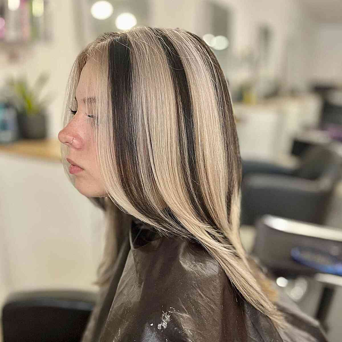 Collarbone Layers With Blonde Skunk Stripes, Close-Up Take — Skunk Stripe Hair