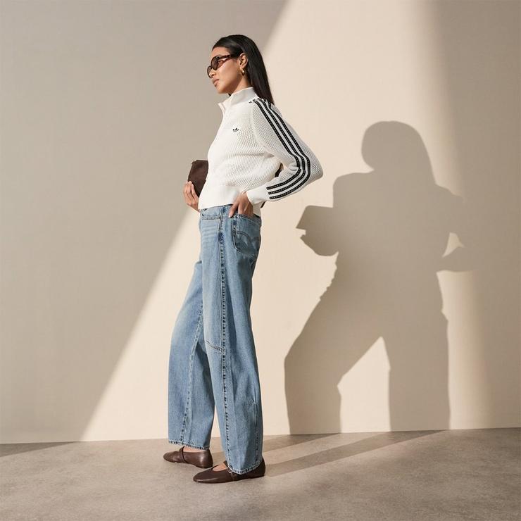 White Ribbed Sweater With Wide Leg Jeans — Straight Leg Jeans Outfits