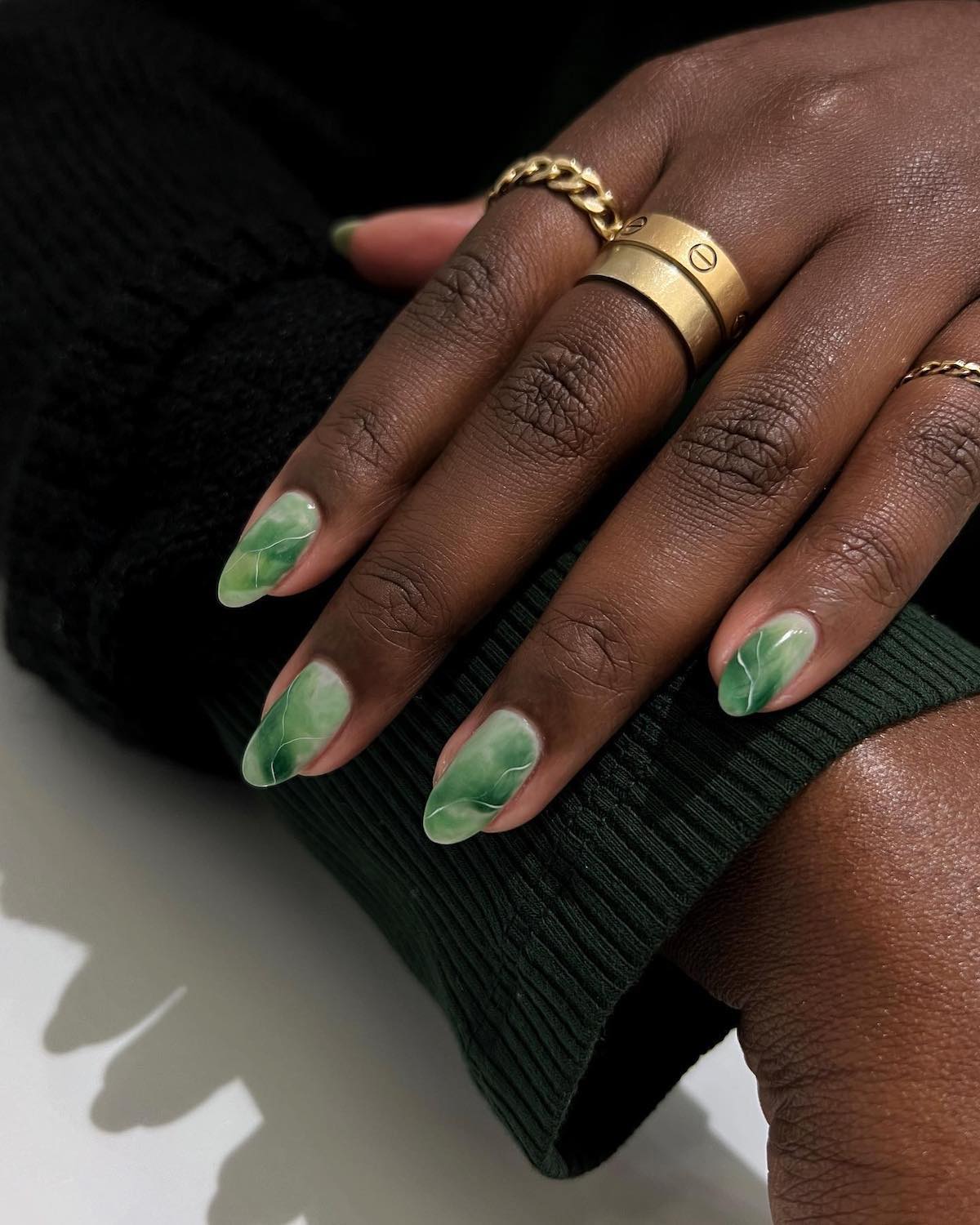 Abstract Green Marble Medium Almond Nails Abstract Green Marble Medium Almond Nails — Trendy Almond Nails
