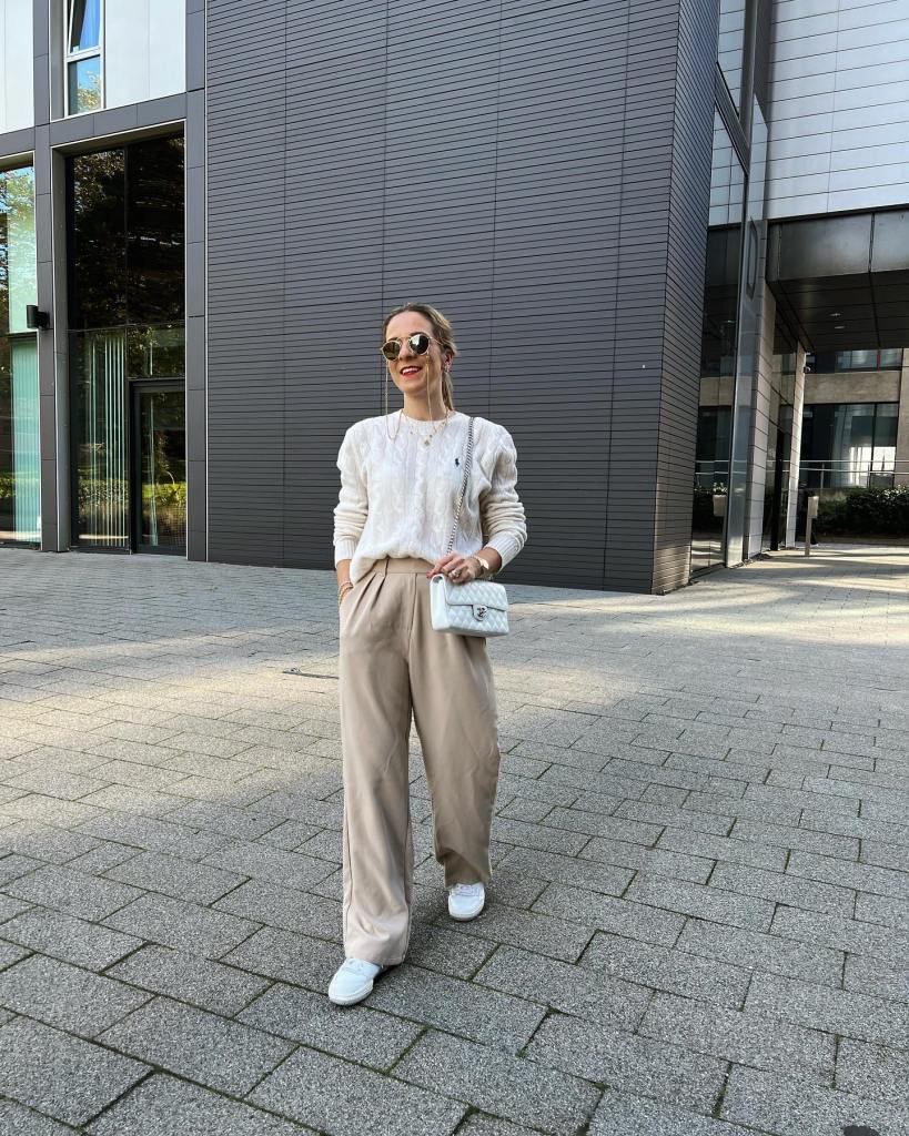 Beige cable knit sweater with wide-leg trousers — Trendy Beige Outfits