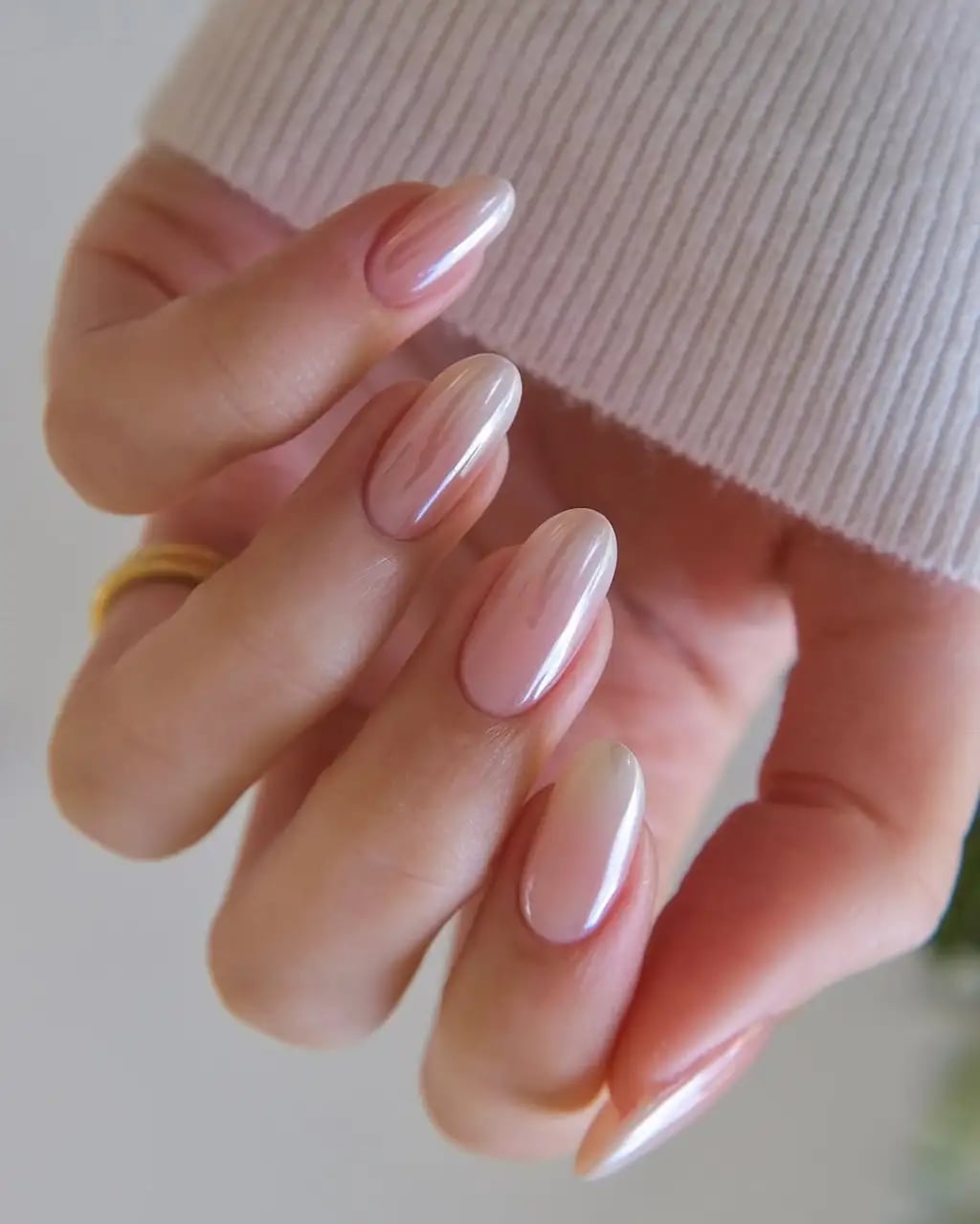 Peachy Pink Ombre Oval Nails With Chrome Sheen — Trendy Bridal Nails