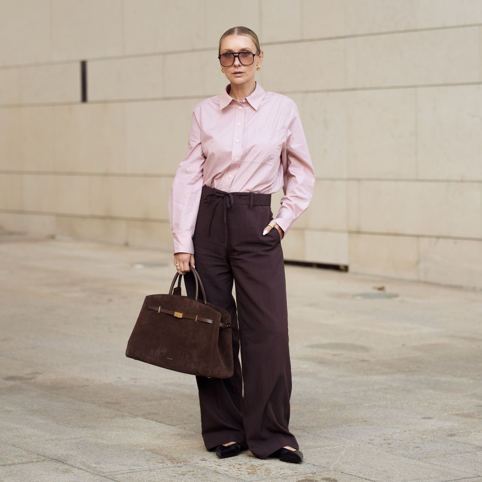 Brown Trousers with Pink Shirt — Trendy Brown Outfits