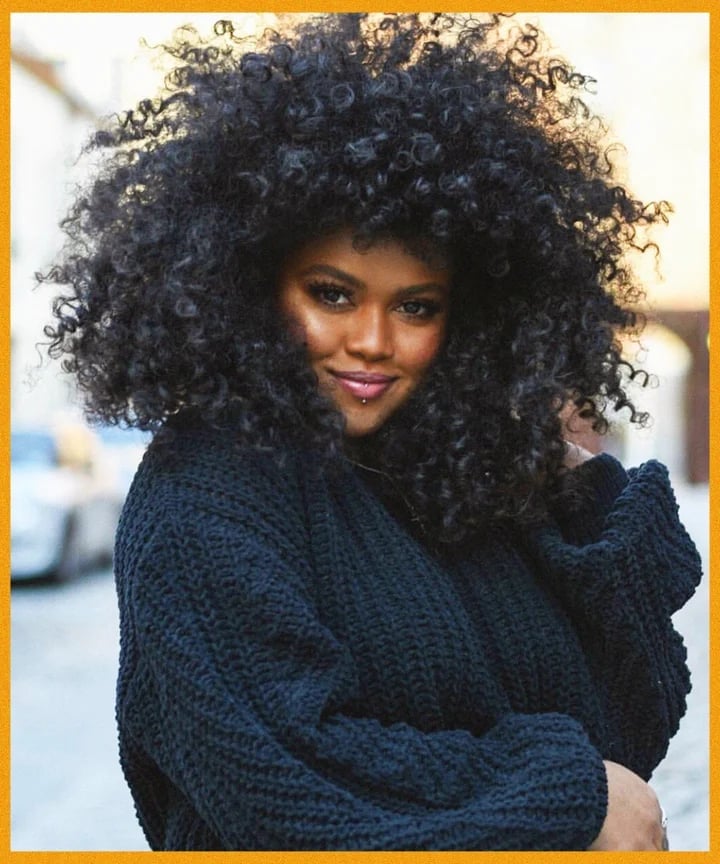 Mid-Back Coily-Curly Hair with Volume Mid-Back Coily-Curly Hair with Volume — Trendy Curly Hair Down