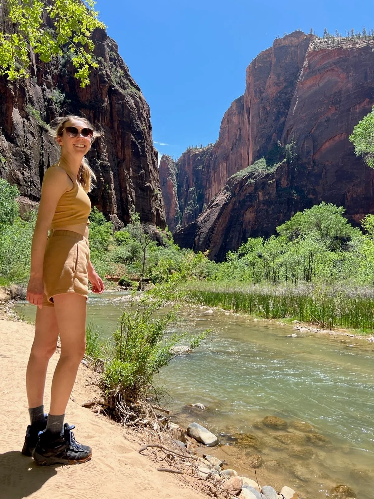 Tan Corduroy Shorts with Black Hiking Boots — Trendy Cute Hiking Outfit