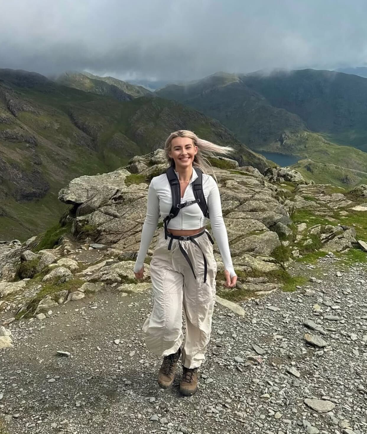 White Crop Top and Cargo Pants for Mountain Hiking — Trendy Cute Hiking Outfit
